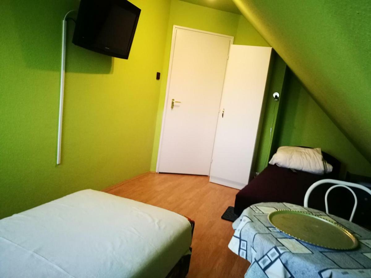 Paterdombi Vendeghaz Hotel Zalaegerszeg Ngoại thất bức ảnh