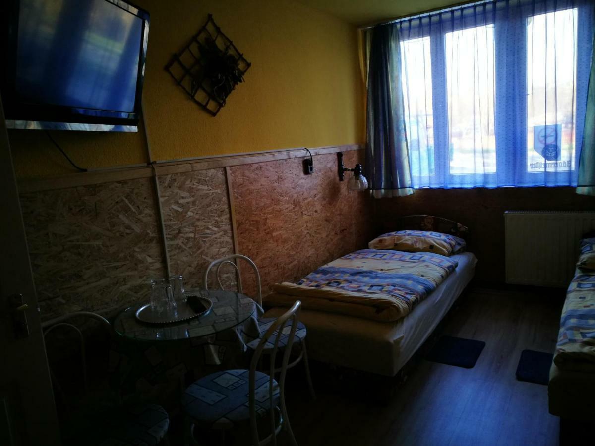Paterdombi Vendeghaz Hotel Zalaegerszeg Ngoại thất bức ảnh
